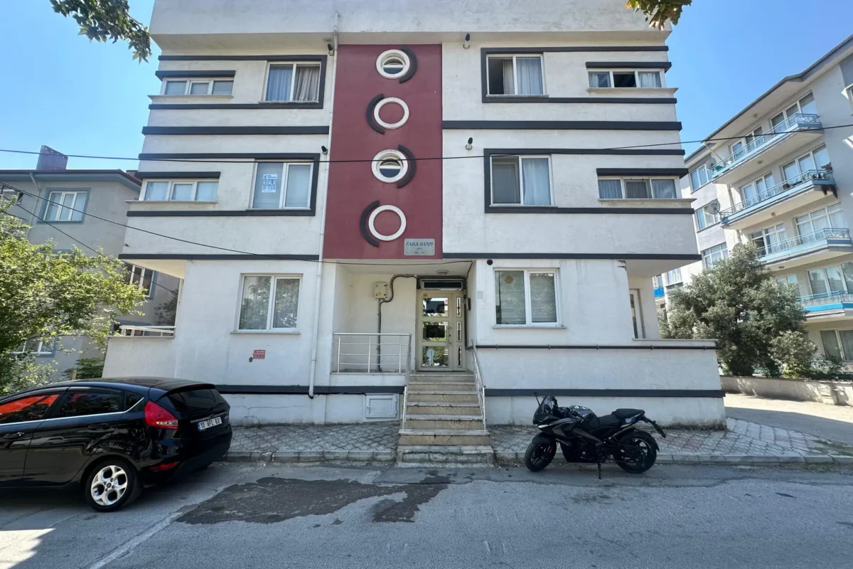 BALIKESİR ALTIEYLÜL PLEVNE MH. 1+1 EŞYALI ARAKAT KİRALIK DAİRE