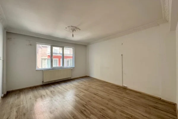 BALIKESİR ESKİKUYUMCULAR MH. ÇARŞI DA 3+1 ARAKAT KİRALIK DAİRE - Eda Korkmaz Gayrimenkul