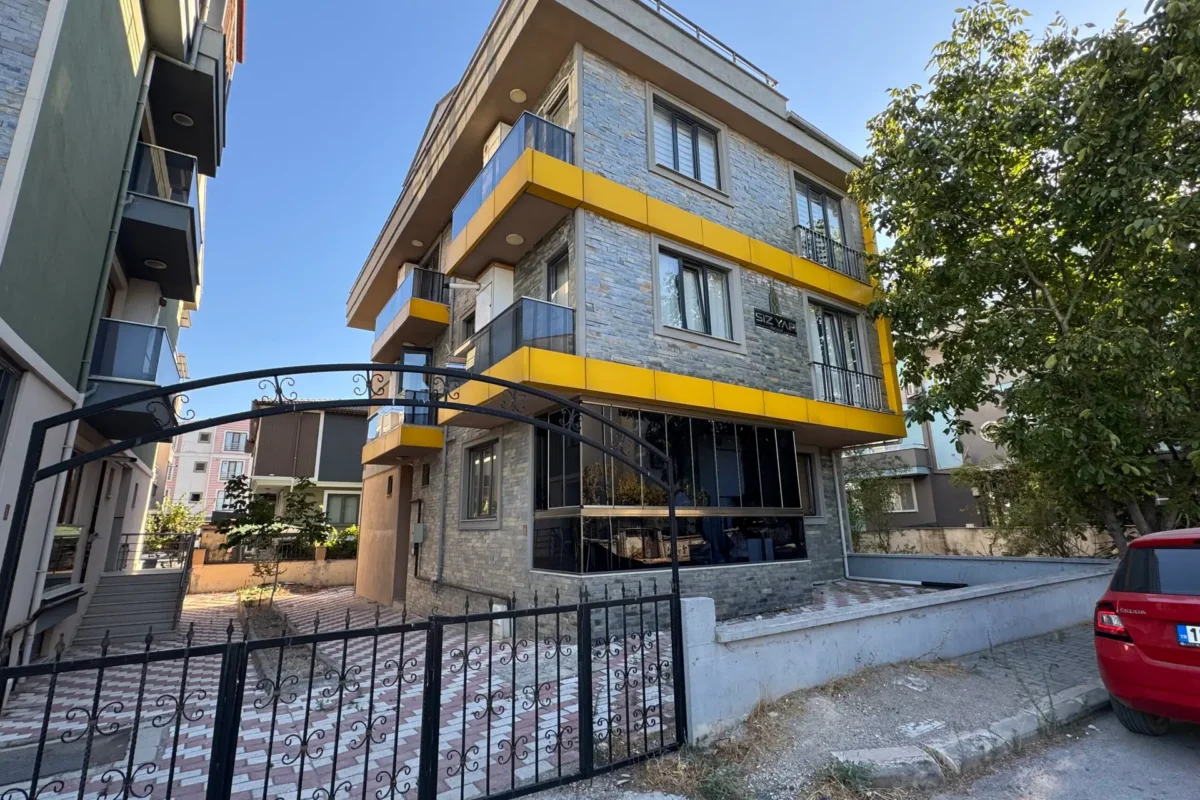 BALIKESİR ALTIEYLÜL PLEVNE MH. 1+1 EŞYALI ARAKAT DAİRE