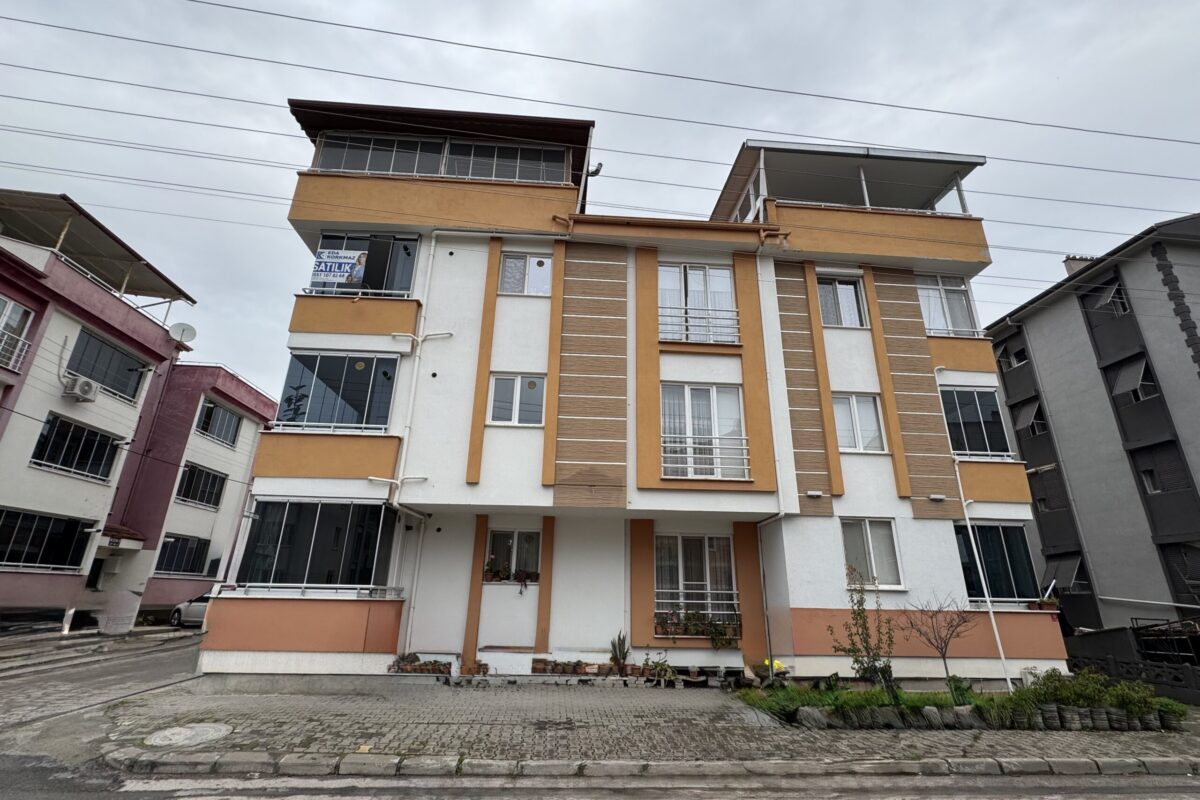 BALIKESİR KARESİ KUVAY-I MİLLİYE MH. 3+1 ARAKAT SATILIK DAİRE