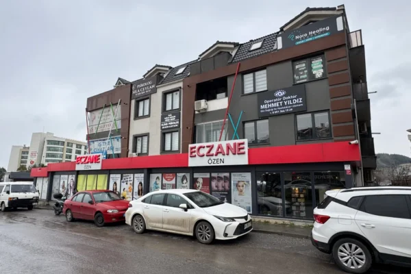 BALIKESİR ATATÜRK ŞEHİR HASTANESİ TAM KARŞISI KİRALIK 2+1 DUBLEKS OFİS - Eda Korkmaz Gayrimenkul