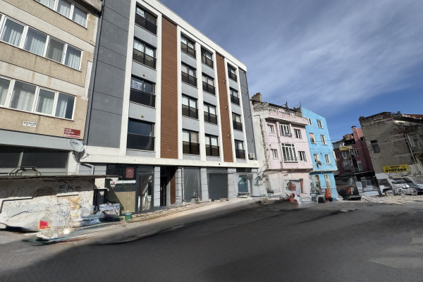 BALIKESİR ALTIEYLÜL HACIİLBEY MH. 1+1 KİRALIK ARAKAT DAİRE - Eda Korkmaz Gayrimenkul